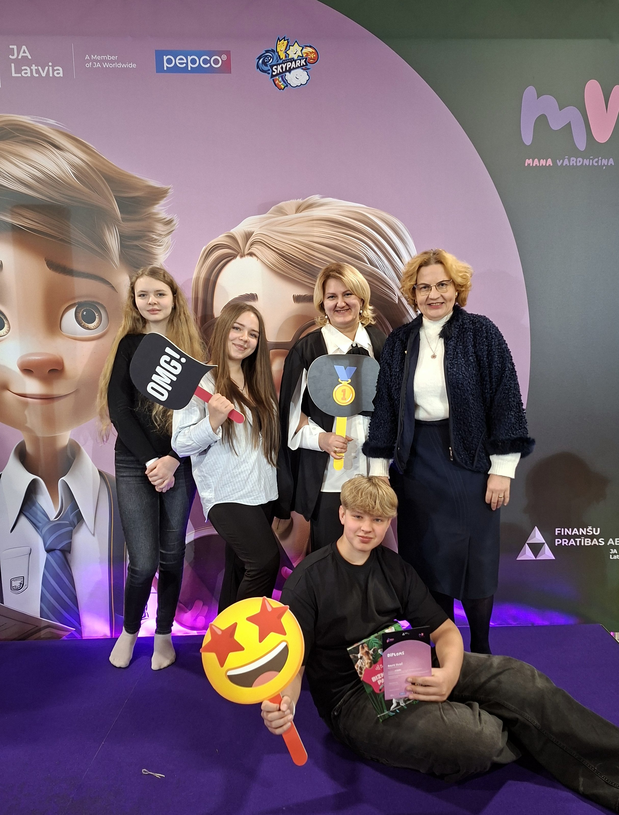 Skolēnu panākumi Biznesa pasaku konkursā